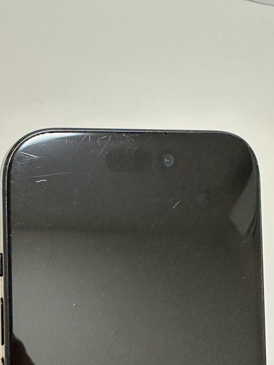 ���Хåƥ꡼82% SIM�ե꡼ iPhone15 128GB �֥�å�