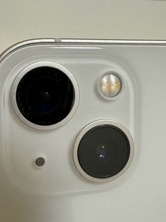 ���Хåƥ꡼84% SIM�ե꡼ iPhone13 256GB �������饤��