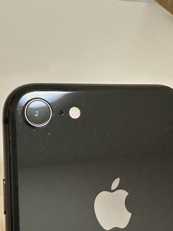 ���Хåƥ꡼88% SIM�ե꡼ iPhone8 64GB ���ڡ������쥤