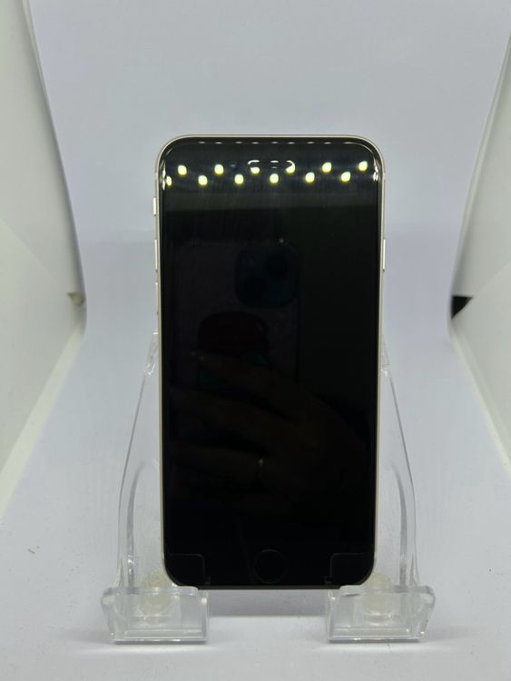 ��SIM�ե꡼ iPhoneSE��3����  128GB �������饤��