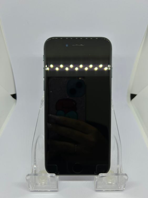 ��SIM�ե꡼ iPhoneSE��3����  64GB �ߥåɥʥ���