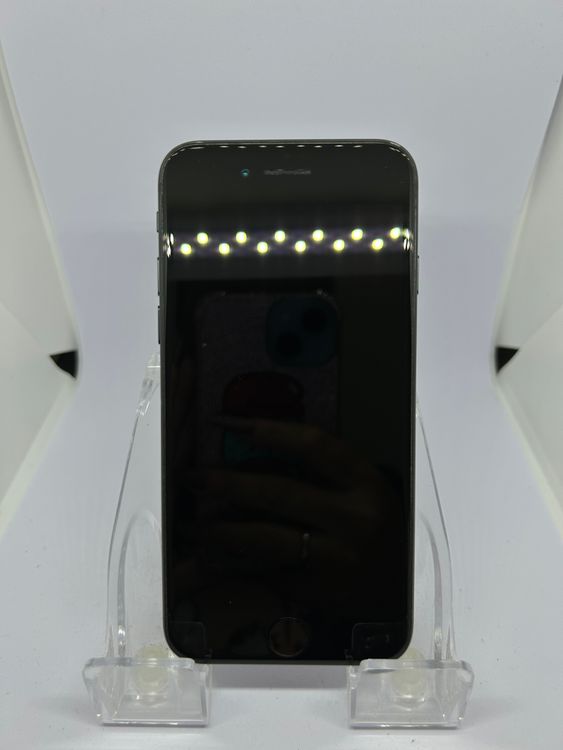 ��SIM�ե꡼ iPhoneSE��2����  64GB �֥�å�