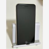 ���Хåƥ꡼82% SIM�ե꡼ iPhoneSE ��3���� 64GB �������饤��