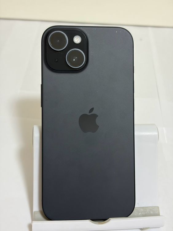 ���Хåƥ꡼88% SIM�ե꡼ iPhone15 256GB �֥�å�