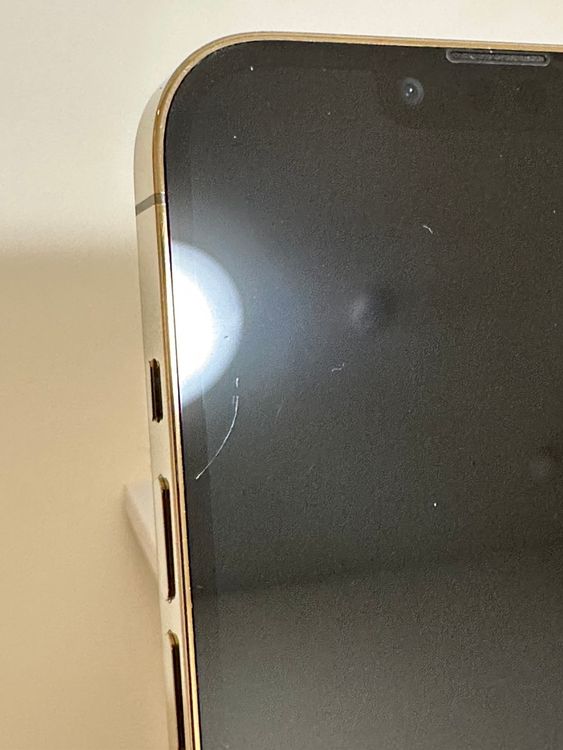 ���Хåƥ꡼81% SIM�ե꡼ iPhone13Pro 128GB �������