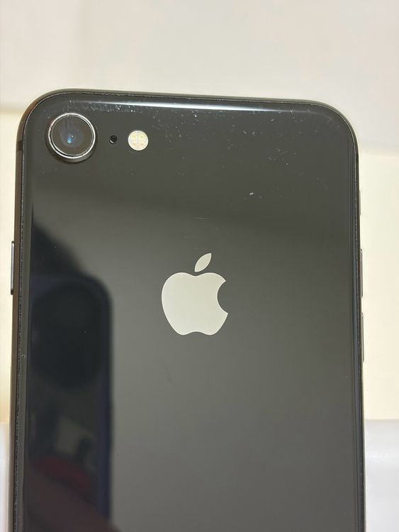 ��SIM�ե꡼ iPhone8 64GB ���ڡ������쥤