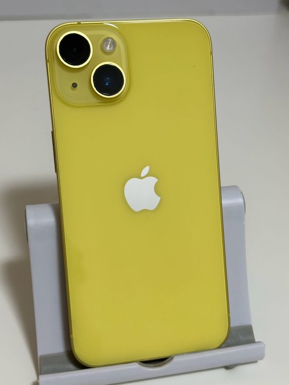 ���Хåƥ꡼84% SIM�ե꡼ iPhone14 128GB ��������