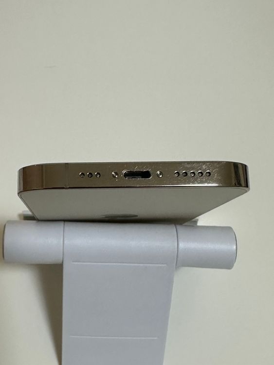 ���Хåƥ꡼100% SIM�ե꡼ iPhone14Pro 256GB �������
