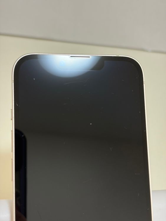 ���Хåƥ꡼84% SIM�ե꡼ iPhone14 128GB �������饤��