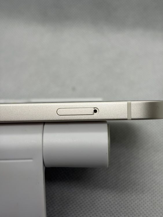 ��SIM�ե꡼ iPhone12 64GB �ۥ磻�� �Хåƥ꡼83%