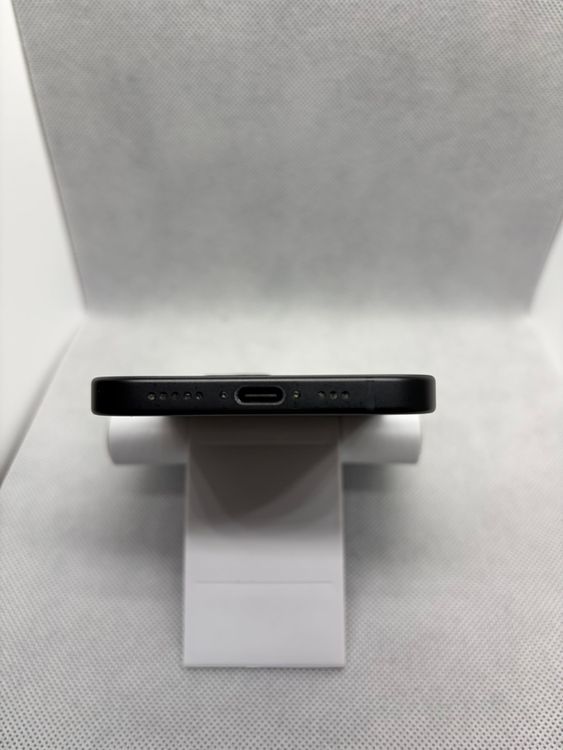 ���ϥԥͥ��ͥå� SIM�ե꡼ iPhone15 128GB �֥�å� �Хåƥ꡼86%