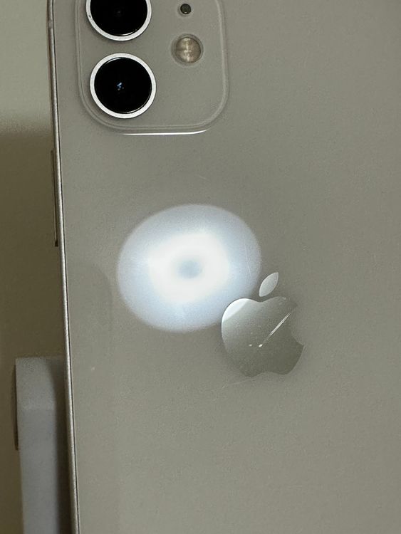 ���Хåƥ꡼84% SIM�ե꡼ iPhone12 64GB �ۥ磻��