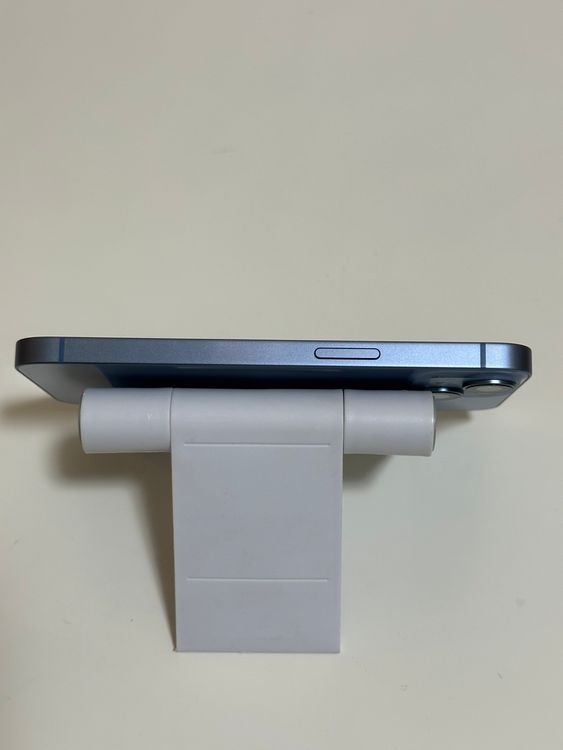 ������ �Хåƥ꡼84% SIM�ե꡼ iPhone14 128GB �֥롼