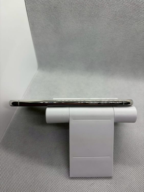 ���ϥԥͥ��ͥå� SIM�ե꡼ iPhoneXS 64GB ����С� �Хåƥ꡼87%