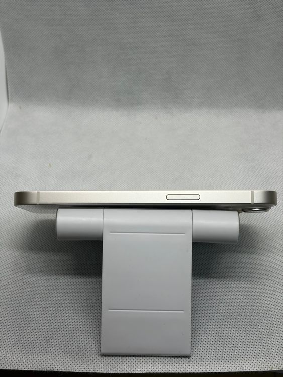 ��Ķ���� SIM�ե꡼ iPhone14 128GB �������饤�� �Хåƥ꡼82%