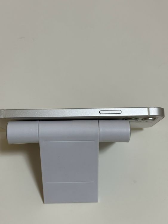 ���Хåƥ꡼86% SIM�ե꡼ iPhone12 256GB �ۥ磻��