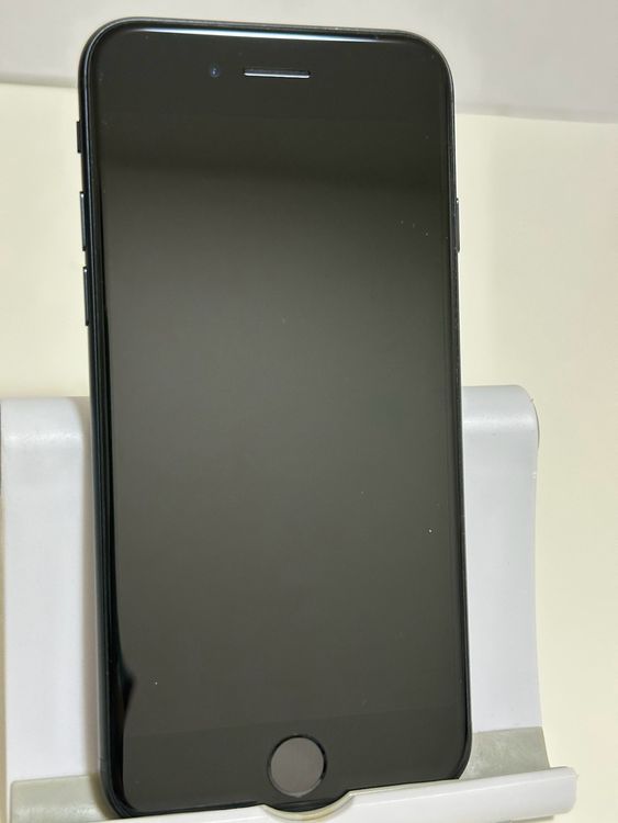 ���Хåƥ꡼100% Ķ���� SIM�ե꡼ iPhoneSE ��3���� 64GB �ߥåɥʥ���