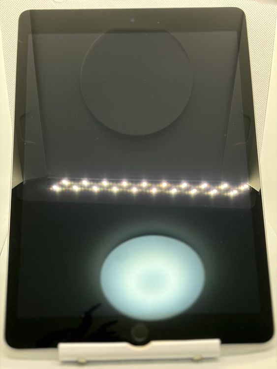 ������Ʊ�� iPad ��9���� 64GB ���졼