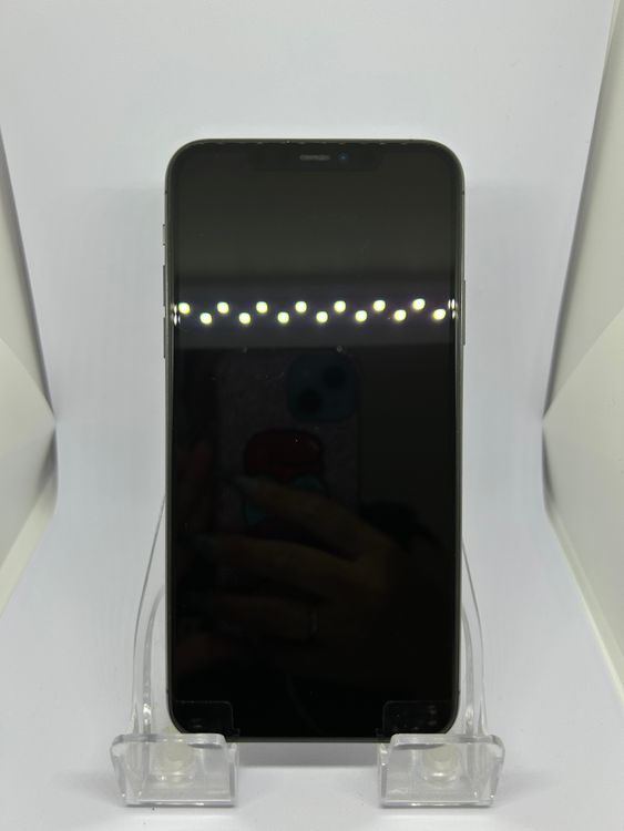 ��SIM�ե꡼ iPhone11ProMax  256GB ���ڡ������쥤
