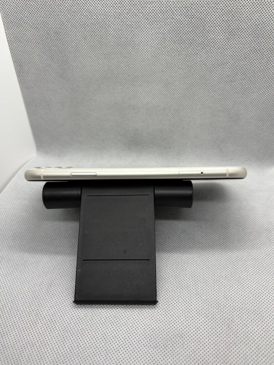 ���ϥԥͥ��ͥå� SIM�ե꡼ iPhone11 128GB �ۥ磻�� �Хåƥ꡼83%