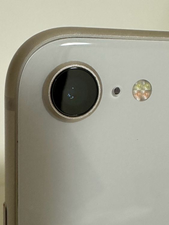 ��Ķ���� SIM�ե꡼ iPhoneSE ��3���� 128GB �������饤��