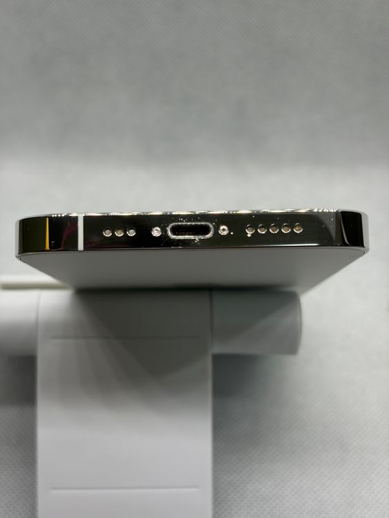 ��SIM�ե꡼ iPhone13Pro 128GB ����С� �Хåƥ꡼80%