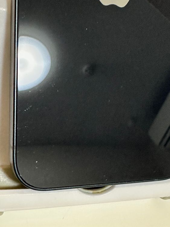 ���Хåƥ꡼83% SIM�ե꡼ iPhone14 128GB �ߥåɥʥ���