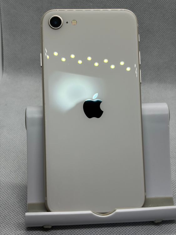 ��SIM�ե꡼ iPhoneSE ��3���� 128GB �������饤�� �Хåƥ꡼81%