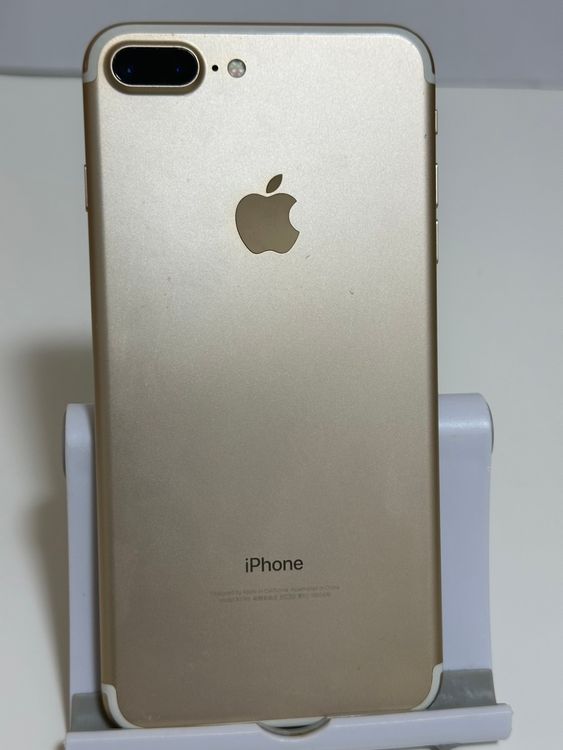 ���Хåƥ꡼84% SIM�ե꡼ iPhone7Plus 128GB �������