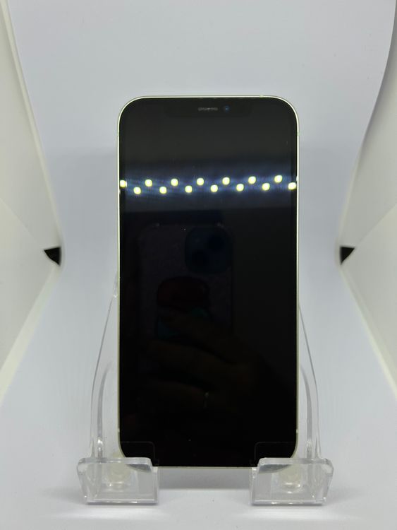 ��SIM�ե꡼ iPhone12  64GB ���꡼�� �Хåƥ꡼76%