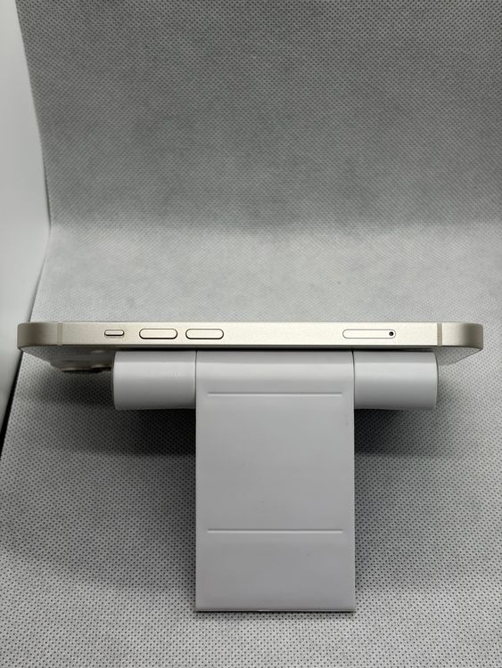 ���Хåƥ꡼88% ���� SIM�ե꡼ iPhone14 128GB �������饤��