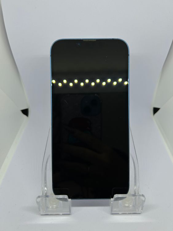 ��SIM�ե꡼ iPhone13  128GB �֥롼 �Хåƥ꡼68%