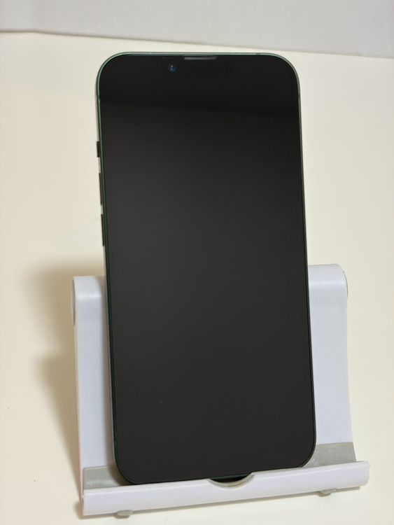 ���Хåƥ꡼81% SIM�ե꡼ iPhone13 128GB ���꡼��