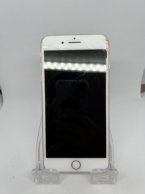��SIM�ե꡼ iPhone8Plus  64GB ������������� �Хåƥ꡼79%