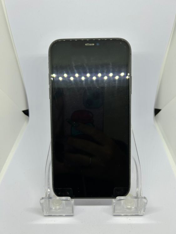 ��SIM�ե꡼ iPhone11  64GB �֥�å�