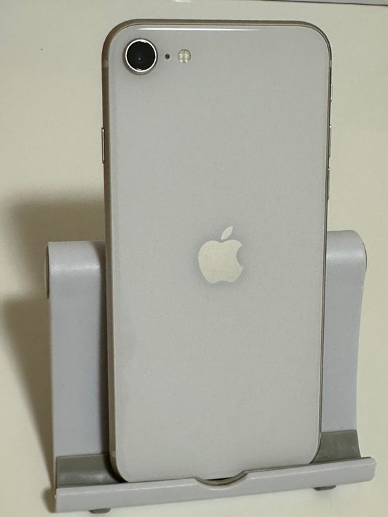 ������ �Хåƥ꡼98% SIM�ե꡼ iPhoneSE ��3���� 128GB �������饤��