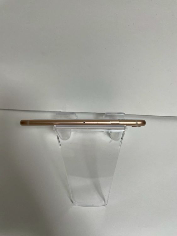 ϥԥͥͥå SIMե꡼ iPhone8  64GB  Хåƥ꡼100%