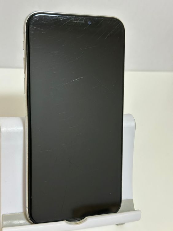 ���Хåƥ꡼82% SIM�ե꡼ iPhoneX 256GB ����С�