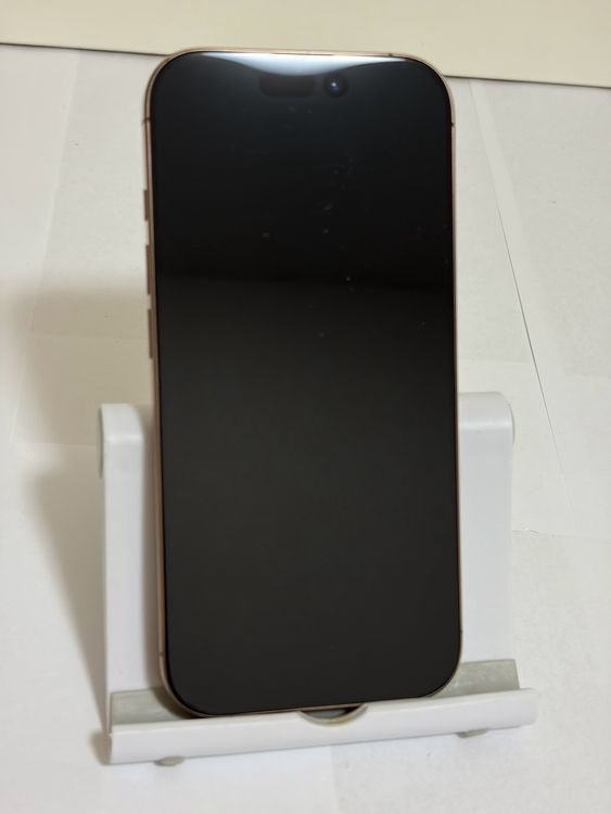 ���Хåƥ꡼87% SIM�ե꡼ iPhone16Pro 256GB �ǥ����ȥ����˥���