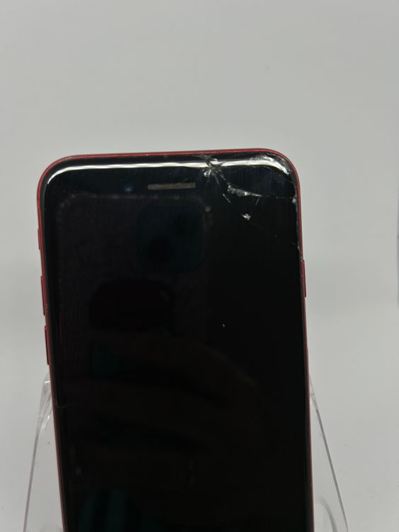 ���ϥԥͥ��ͥå� SIM�ե꡼ iPhone8  64GB ��å� 79% ����̵��