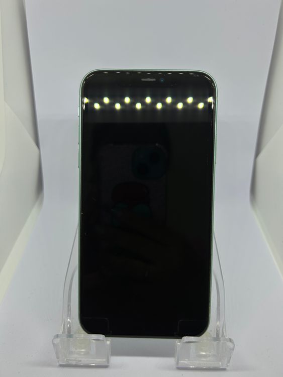 ��SIM�ե꡼ iPhone11  128GB ���꡼�� �Хåƥ꡼71%