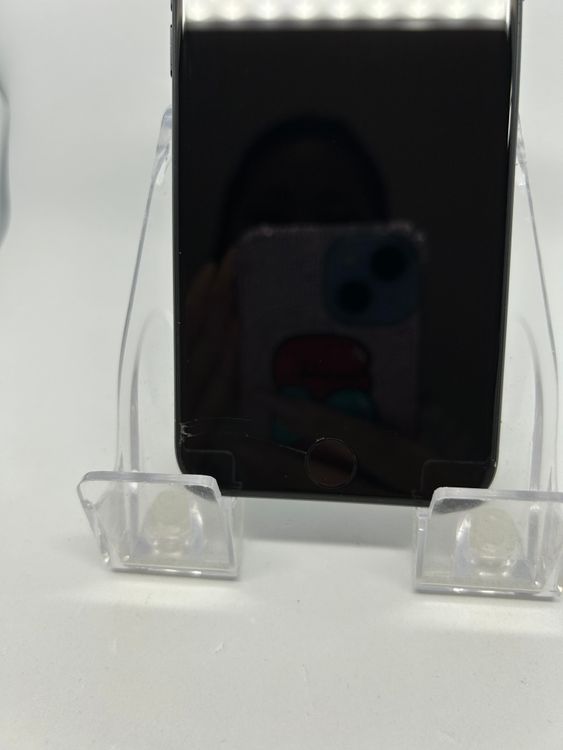 ���ϥԥͥ��ͥå� SIM�ե꡼ iPhoneSE��3����  64GB �ߥåɥʥ��� 77%