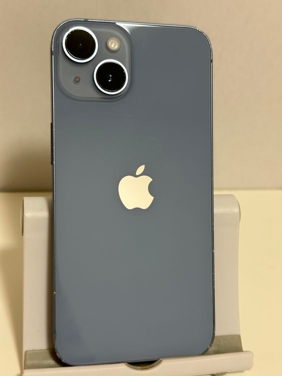 ���Хåƥ꡼80% SIM�ե꡼ iPhone14 128GB �֥롼