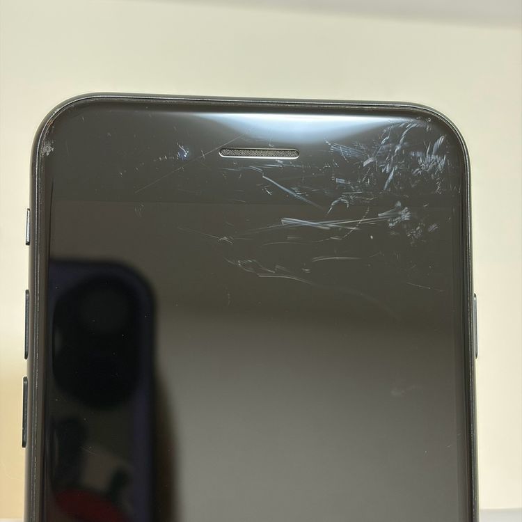 ��SIM�ե꡼ iPhoneSE ��2���� 128GB �֥�å�