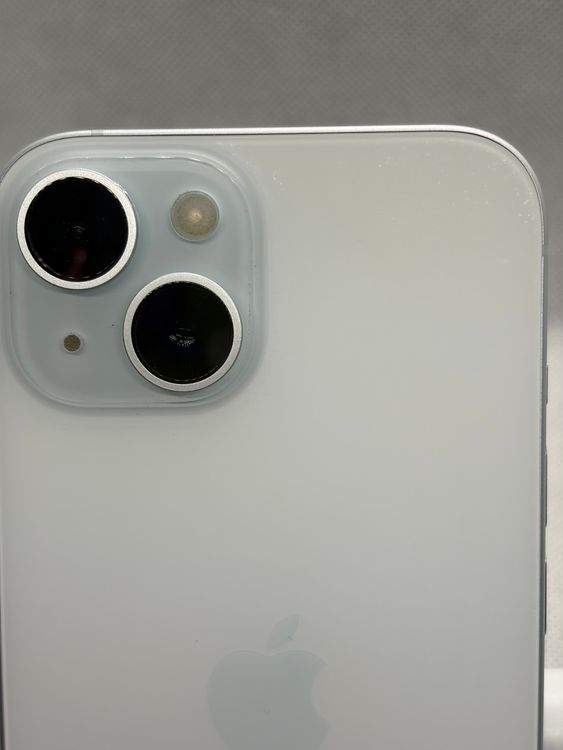 ��SIM�ե꡼ iPhone15 128GB �֥롼 �Хåƥ꡼81%