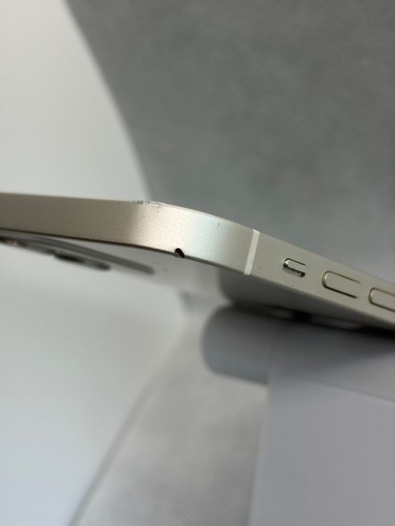 ���Хåƥ꡼82% SIM�ե꡼ iPhone12 128GB �ۥ磻��