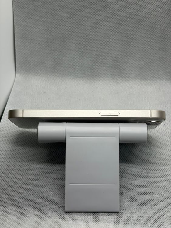 ���Хåƥ꡼86% ����Ʊ�� SIM�ե꡼ iPhone14 128GB �������饤��