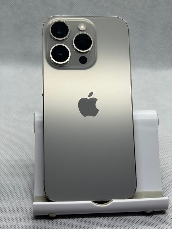 ���Хåƥ꡼86% SIM�ե꡼ iPhone15Pro 128GB �ʥ���������˥���