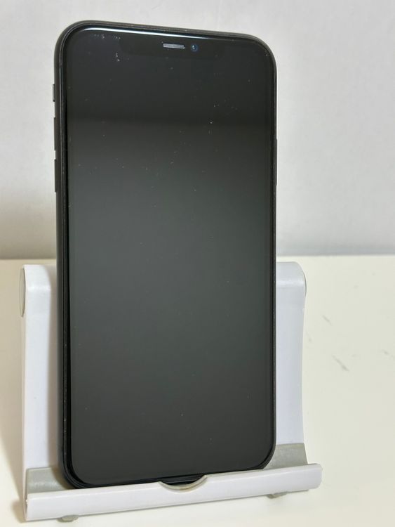 ��SIM�ե꡼ iPhone11 64GB �֥�å�