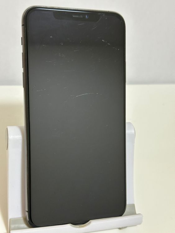 ���Хåƥ꡼82% SIM�ե꡼ iPhone11ProMax 256GB ����ե�����